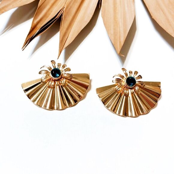 Flower statement earrings A197 - Picture 2 of 4